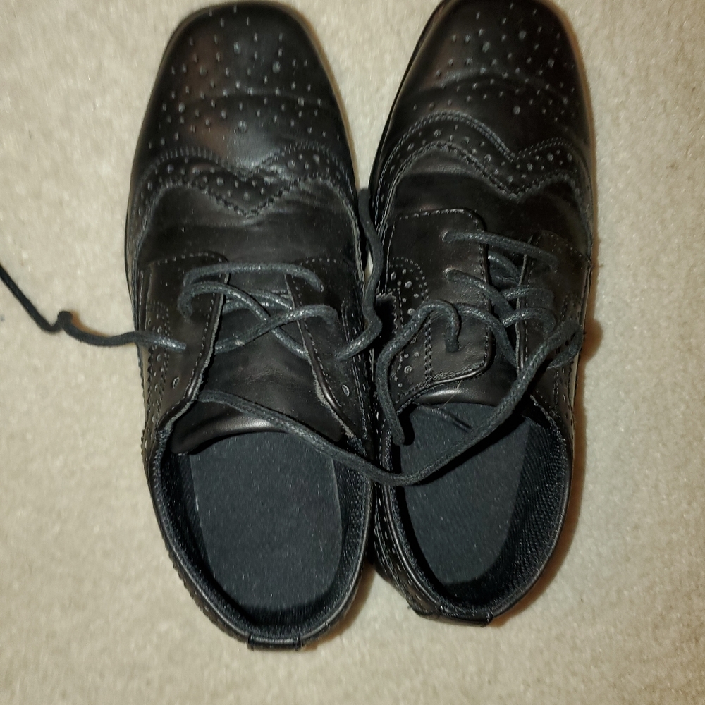 PRE OWNED KIDS DRESS SHOES WINGTIP BLACK SIZE 1M